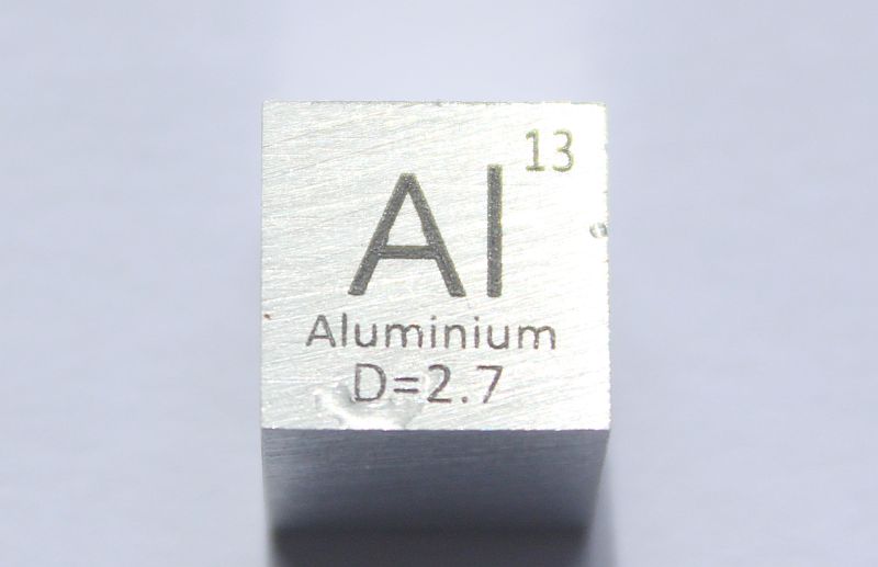 Aluminium-Dichtew�rfel Aluminium Density Cube 1cm3 ca. 99,99%