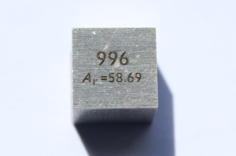 Nickel-Dichtew�rfel Nickel Density Cube 1cm3 ca. 99,6%