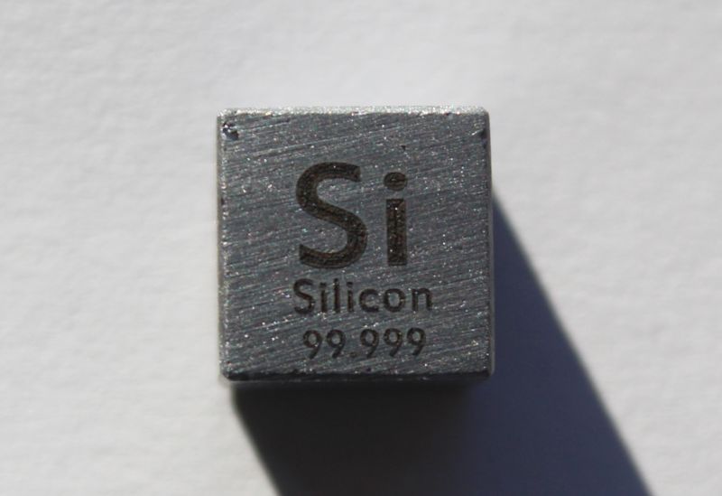 Silizium-Dichtew�rfel Silicon Density Cube 1cm3 ca. 99,999%