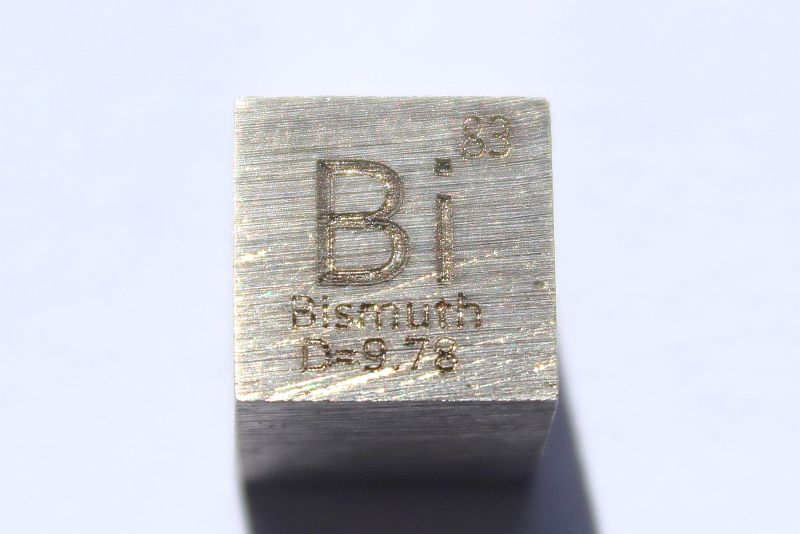 Wismut-Dichtew�rfel Bismuth Density Cube 1cm3 ca. 99,99%