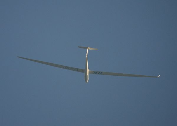 Segelflugzeug über der Schwäbischen Alb