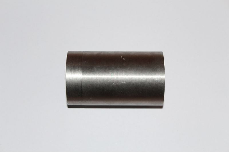 Insgesamt 7 Wolfram-Zylinder Durchmesser bei allen 60mm, L�nge 7-105mm,&nbsp;Zustand gebraucht, aber ziemlich sch�n, etwas Kratzer, 120 Euro/Kg