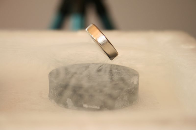 YBCO-Hochtemperatursupraleiter am 24.7.2012