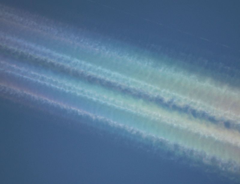 Keine Chembows, sondern irisierende Wolken.
